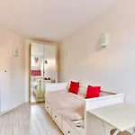 Cozy Studio Near Pereire Station By Guestready